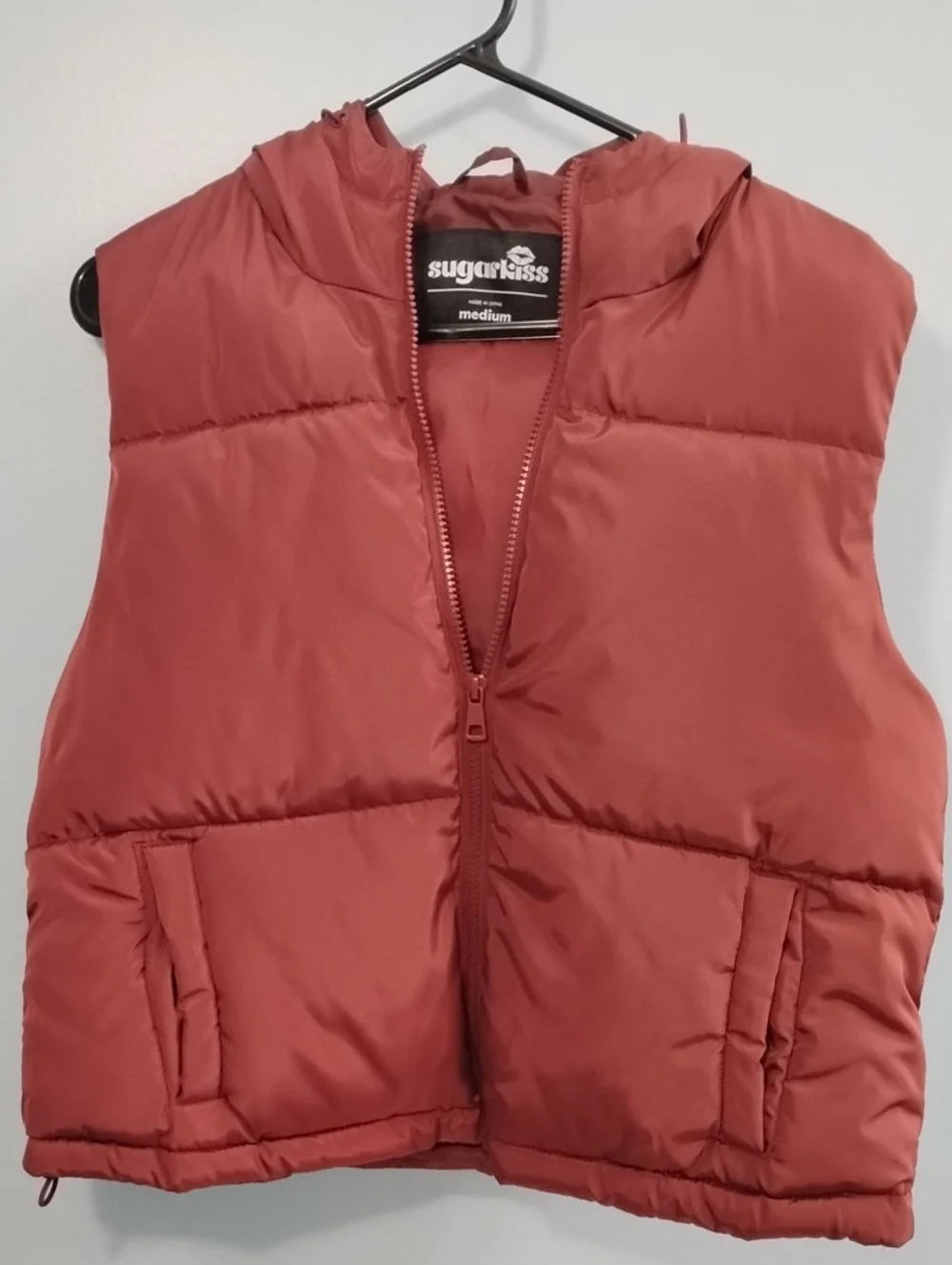 NWOT SugarKiss Dusty Rose Hooded Puffer Vest Size Medium - Picture 1 of 4